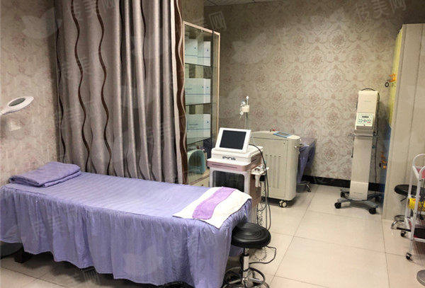 三、大同市清木医疗美容整形门诊部祛眼袋手术过程全记录