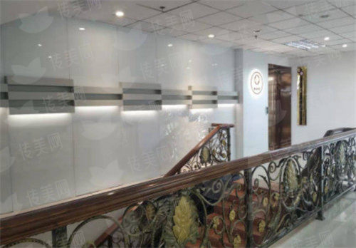 三、黄国防医生经典眼综合实例展示