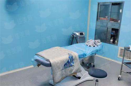 有在合肥东方怡人医疗美容找许飞做过吸脂的人吗？分享下体验-新颜智尚小程序一键预约！