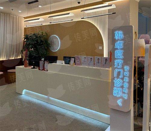 三、在上海做硅胶隆鼻，如何对比选择与价格参考？