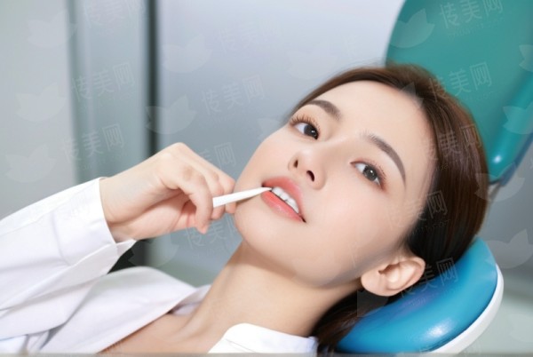 三、深圳牙牙乐口腔登腾种植牙成效：真实体验如何？