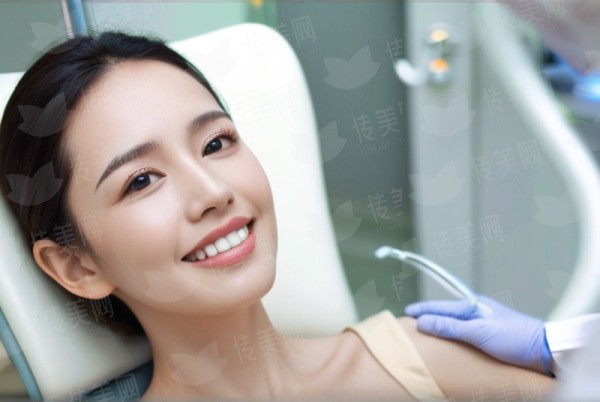 2. 胡丽曼医生：经验多的口腔种植骨干医生