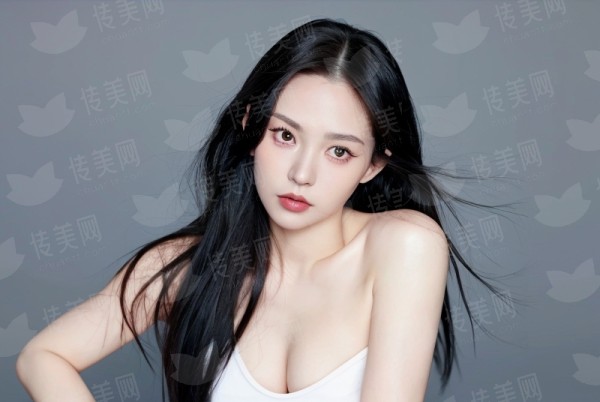 AOPT黄金超光子的多重功效，厦门天伦整形帮你一次解决多种肌肤问题